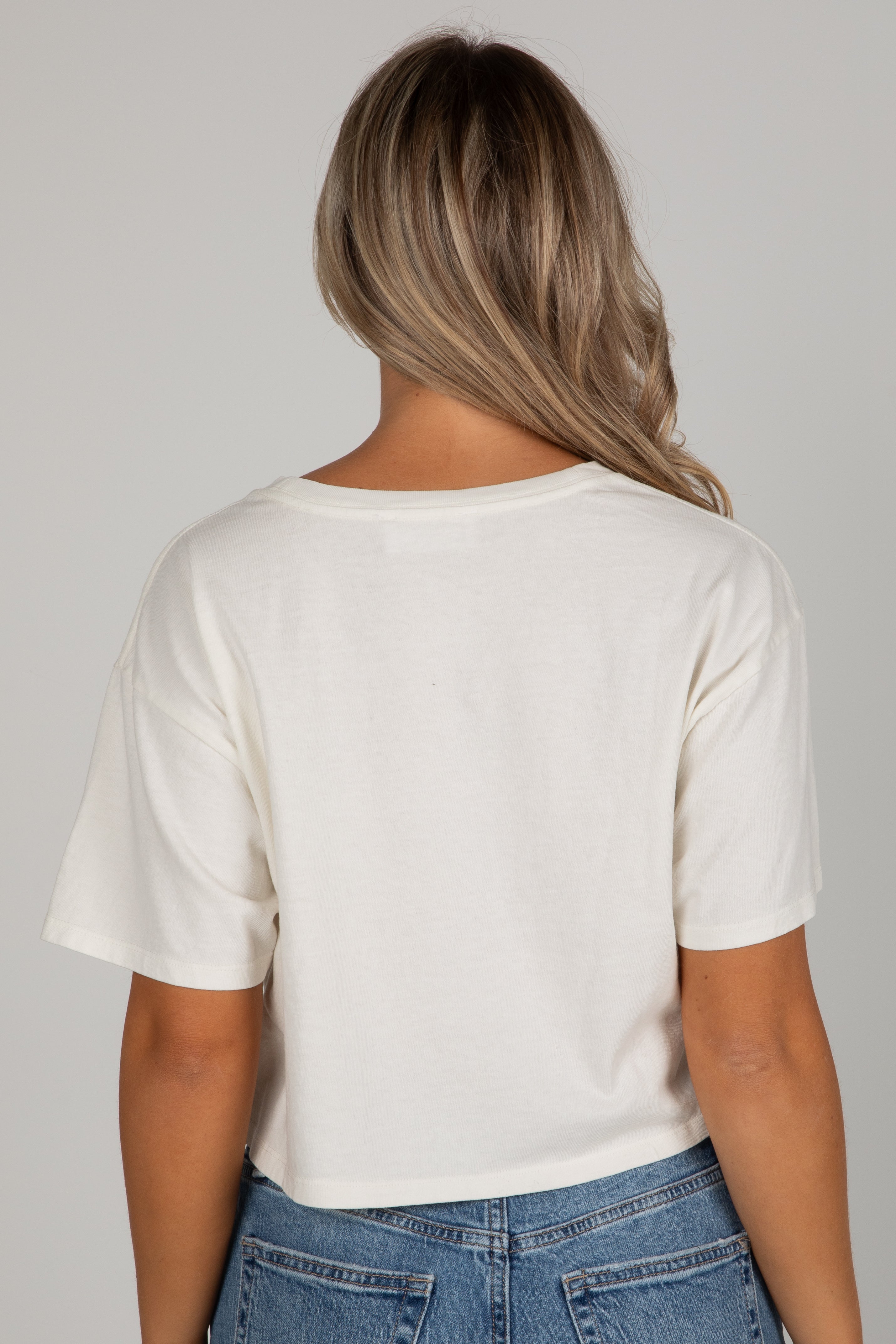 Off White/Navy Charleston Cropped Tee